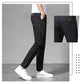 Pantaloni da uomo per il tempo libero, performanti e adatti all'uso quotidiano.