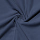 Completo da uomo casual composto da t-shirt a maniche corte e pantaloncini.