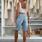 Pantaloni midi in denim retrò distrutti