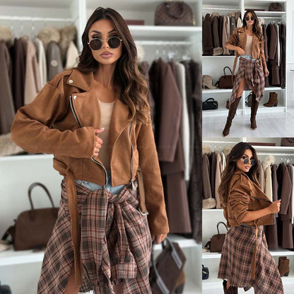 Cardigan corto in lana a maniche lunghe da donna