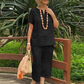 Completo casual da donna composto da top e pantaloni, due pezzi.