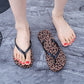 Infradito da donna con stampa leopardata