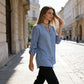Camicia da donna a righe con scollo a V e bottoni