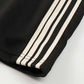 Pantaloni casual da uomo: ampi, dal taglio dritto, versatili e comodi.