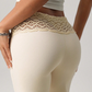 Pantaloni svasati a vita alta da donna con elastico in vita in pizzo