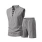 Completo da uomo in lino composto da canotta senza maniche con lacci e pantaloncini.