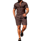 Completo casual da uomo con camicia a maniche corte e pantaloncini