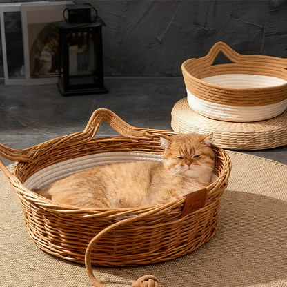 Cuccia Intrecciata per Gatti 4 Stagioni con Tiragraffi e Pallina Gioco